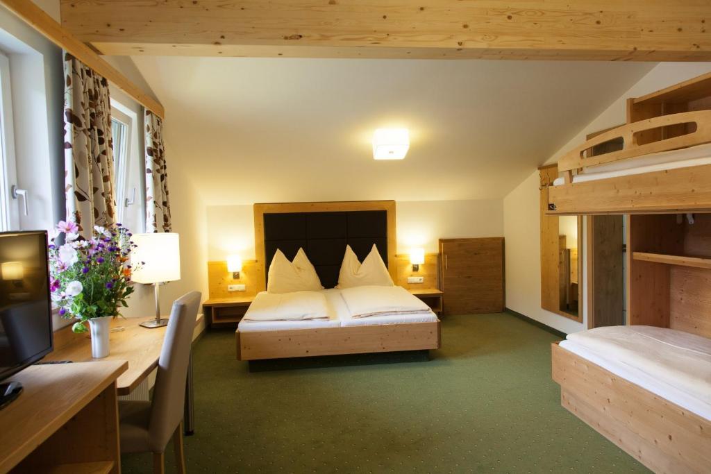 Hotel Ennskraxblick Kleinarl Zimmer foto