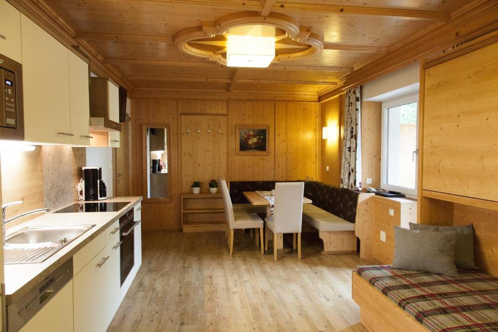 Hotel Ennskraxblick Kleinarl Zimmer foto